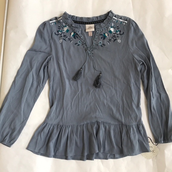Knox Rose Tops - NWT Knox Rose Embroidered Tunic Top